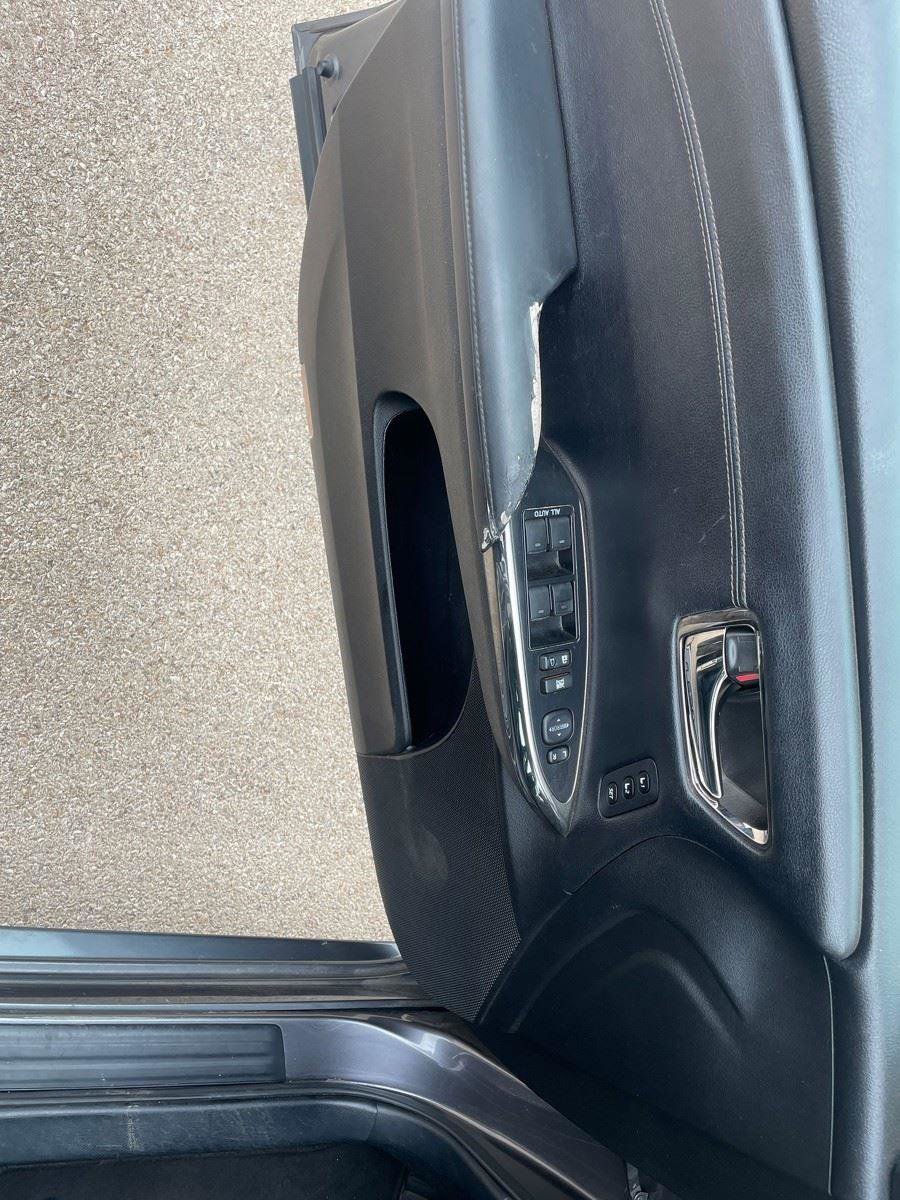 Used 2014 Toyota Avalon XLE Touring image 9