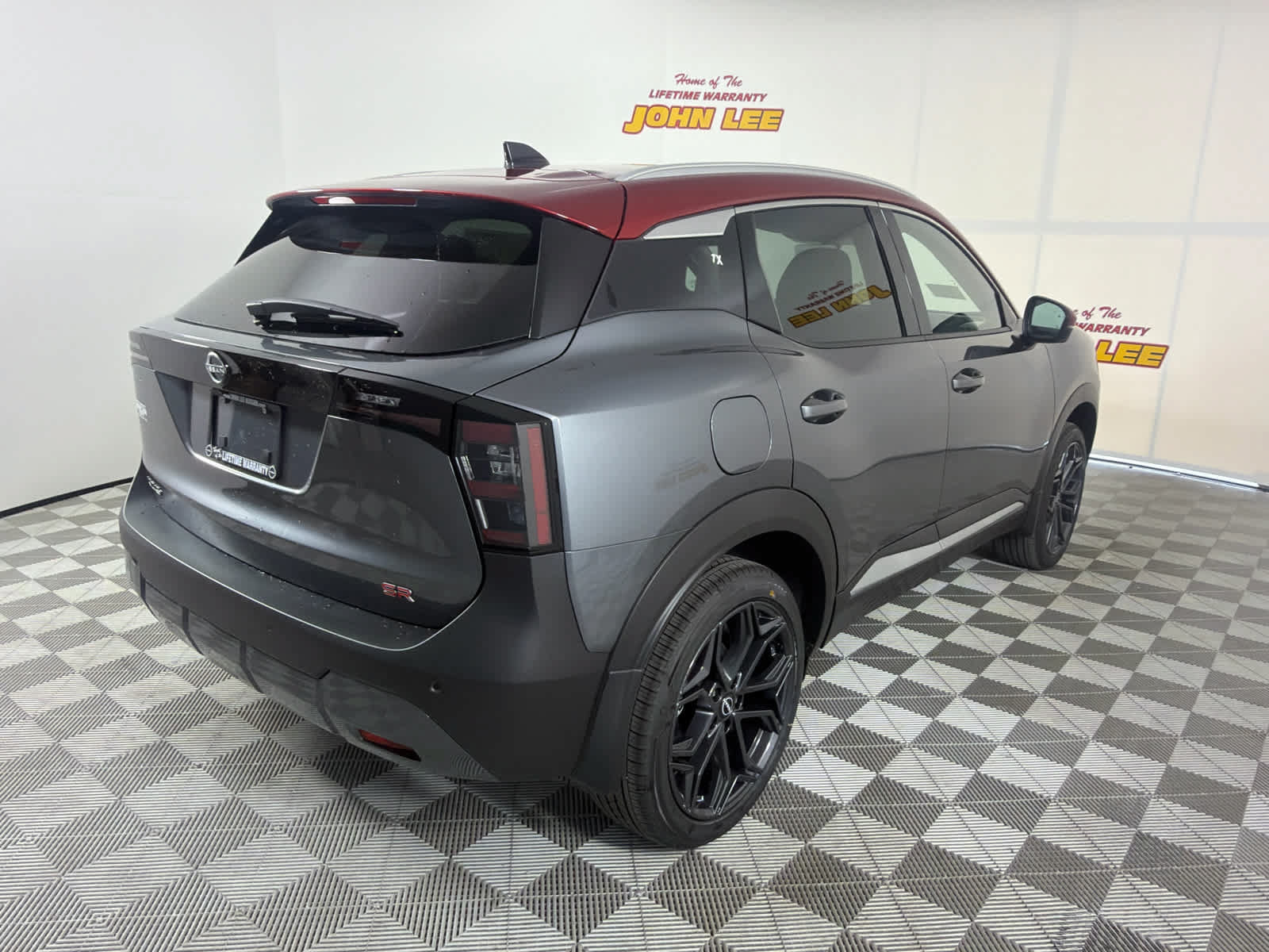 New 2026 Nissan Kicks SR w/ SR Premium Package FWD image 6