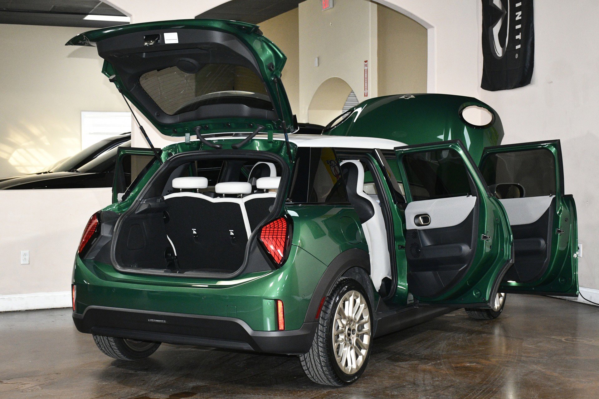 Used 2025 MINI Cooper S image 91