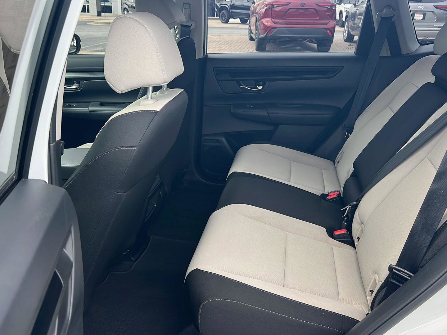 Used 2024 Honda CR-V LX image 11