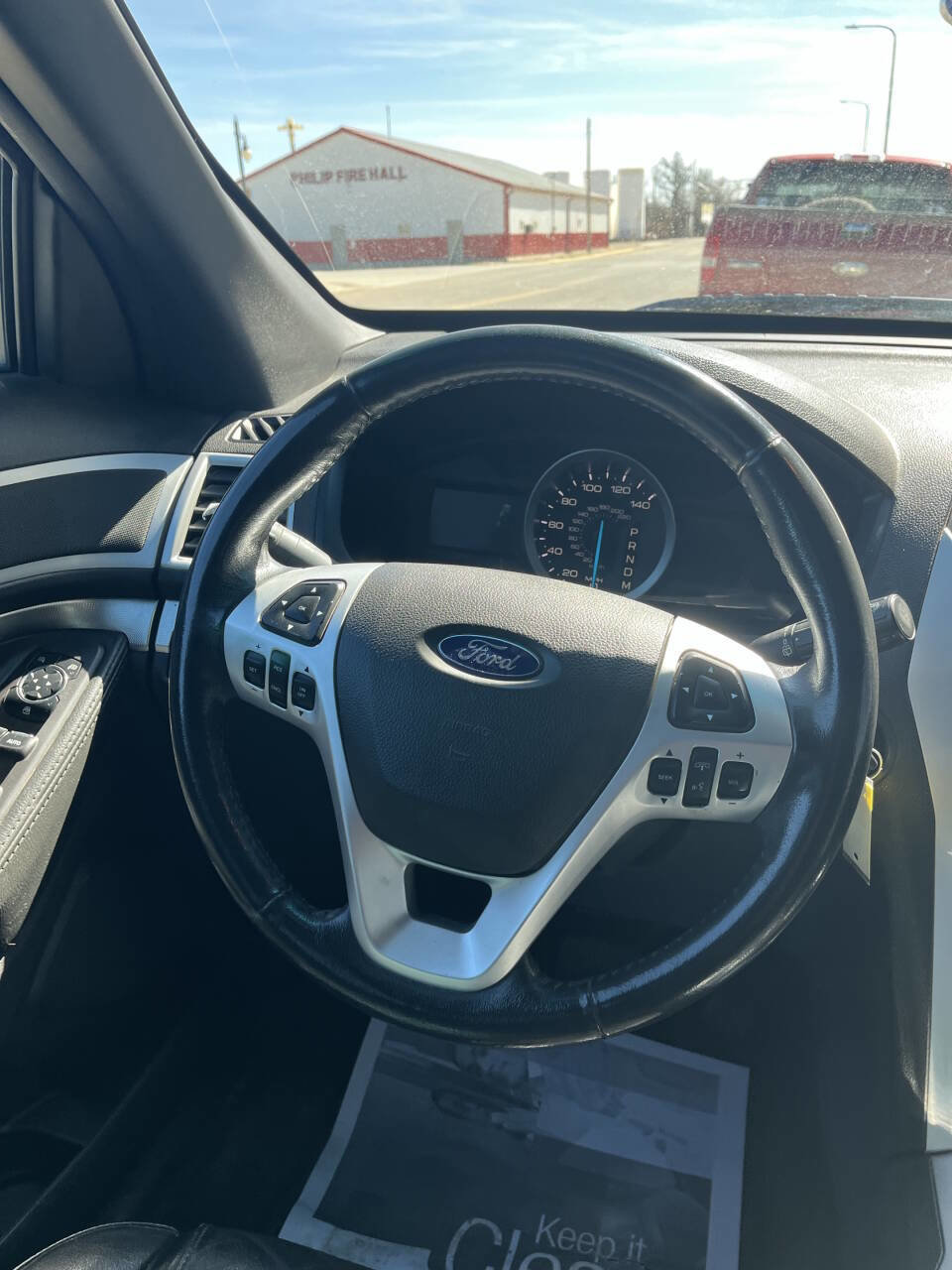 Used 2013 Ford Explorer XLT image 8