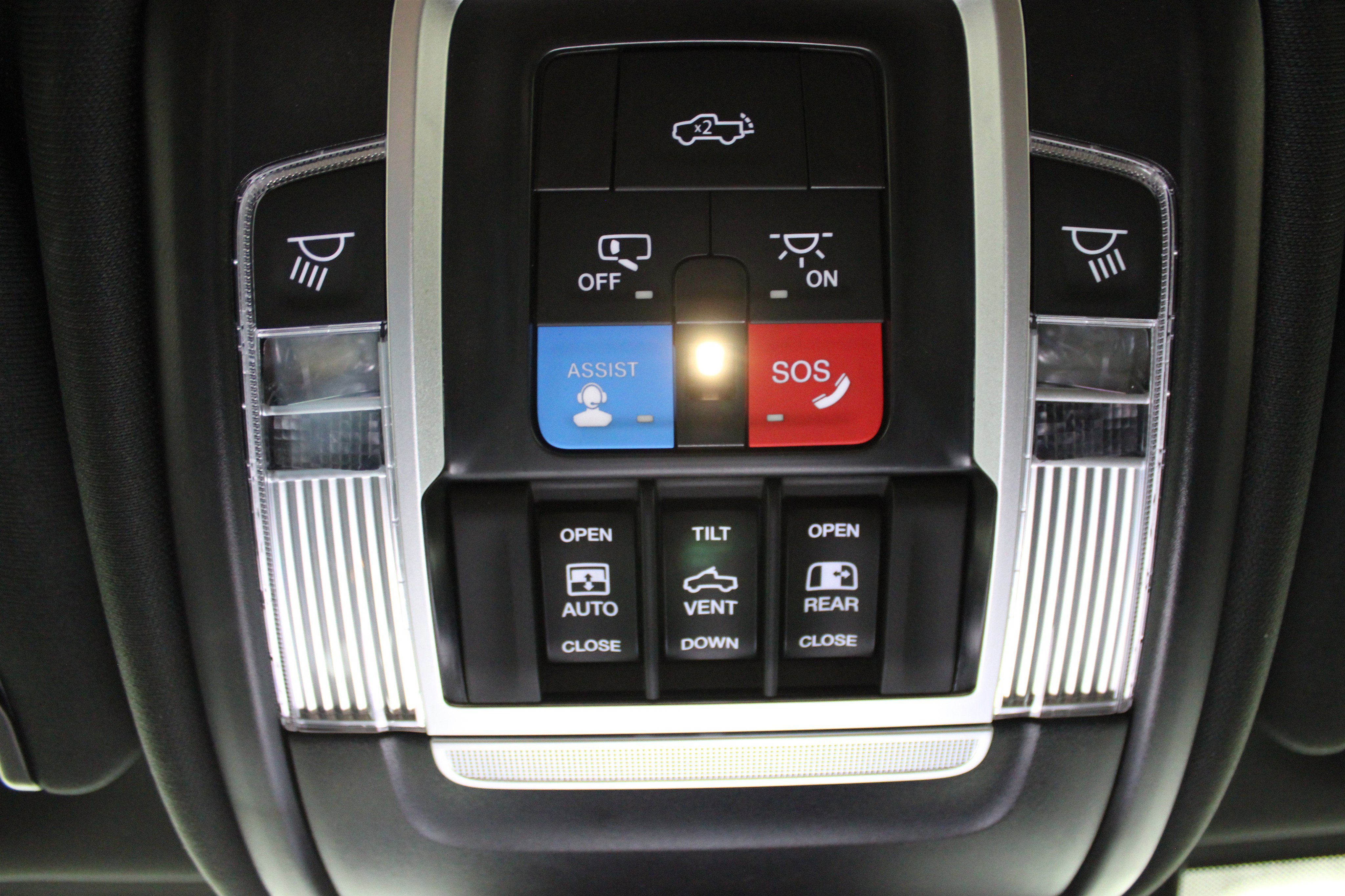 Used 2025 RAM 2500 Limited image 24