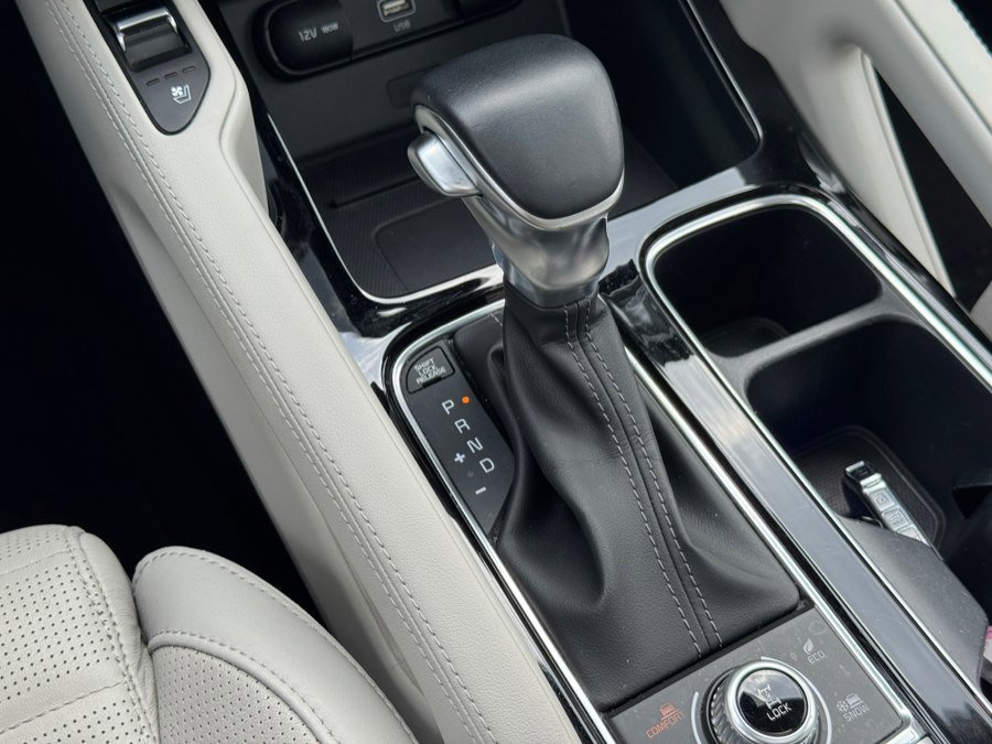 Used 2022 Kia Telluride SX w/ SX Prestige Package image 73