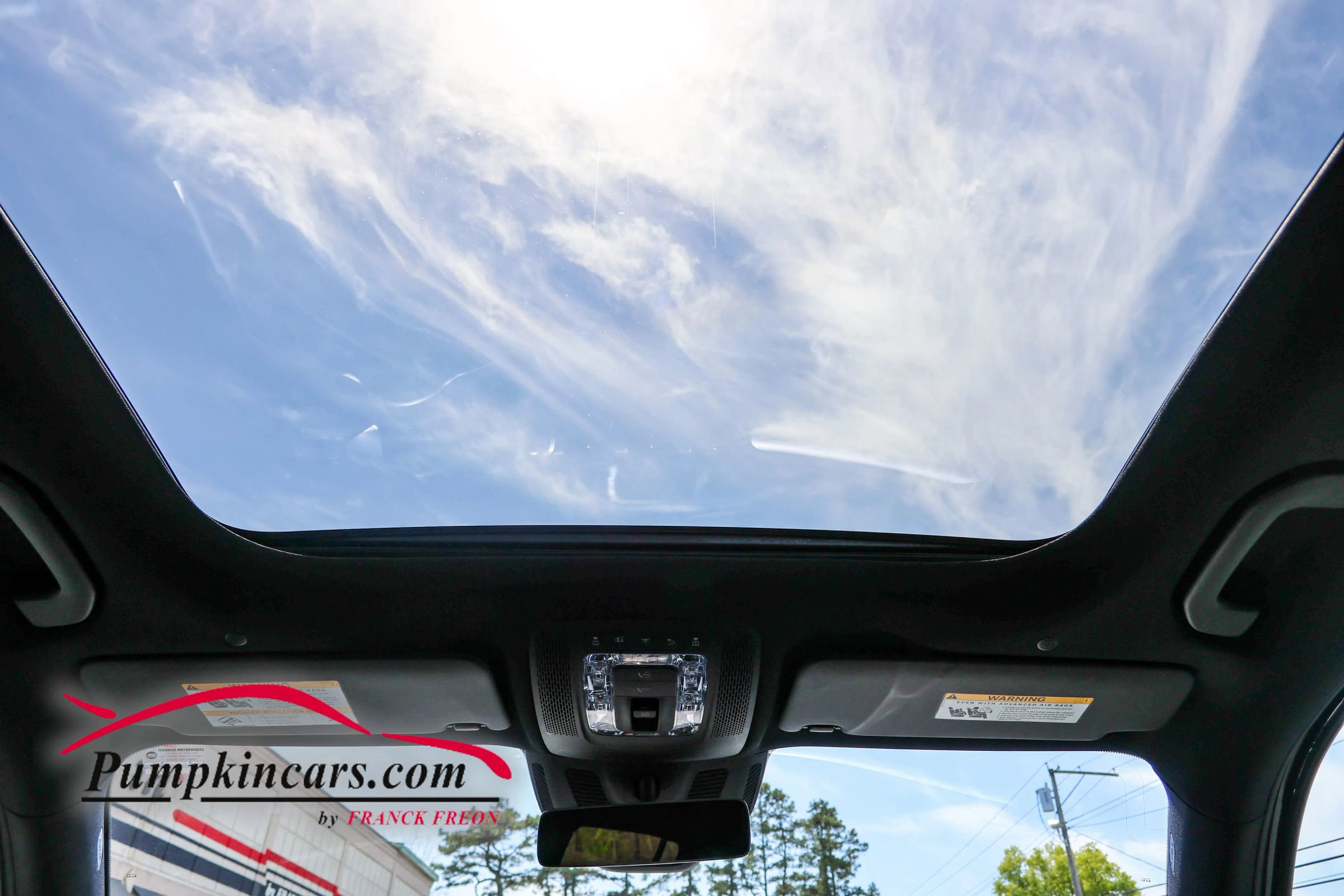 Used 2021 Mercedes-Benz GLB 250 4MATIC w/ Premium Package image 40