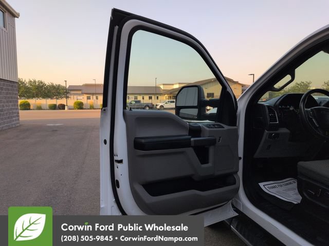 Used 2017 Ford F150 XLT w/ Equipment Group 302A Luxury AWD/4WD image 10