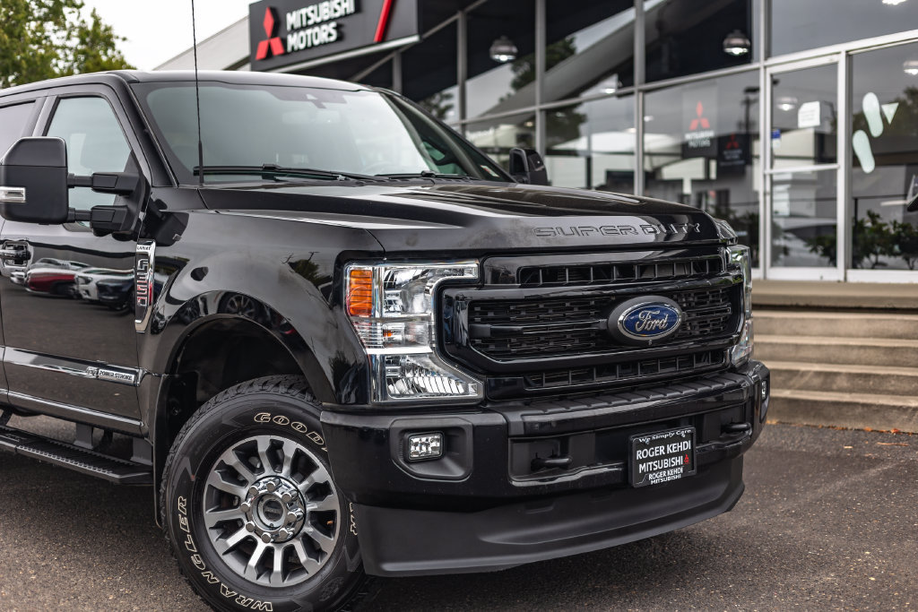 Used 2022 Ford F350 Lariat w/ Lariat Ultimate Package AWD/4WD image 3