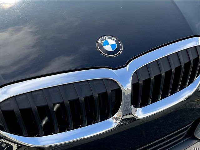 Used 2021 BMW 330i Sedan w/ Driving Assistance Package RWD image 35