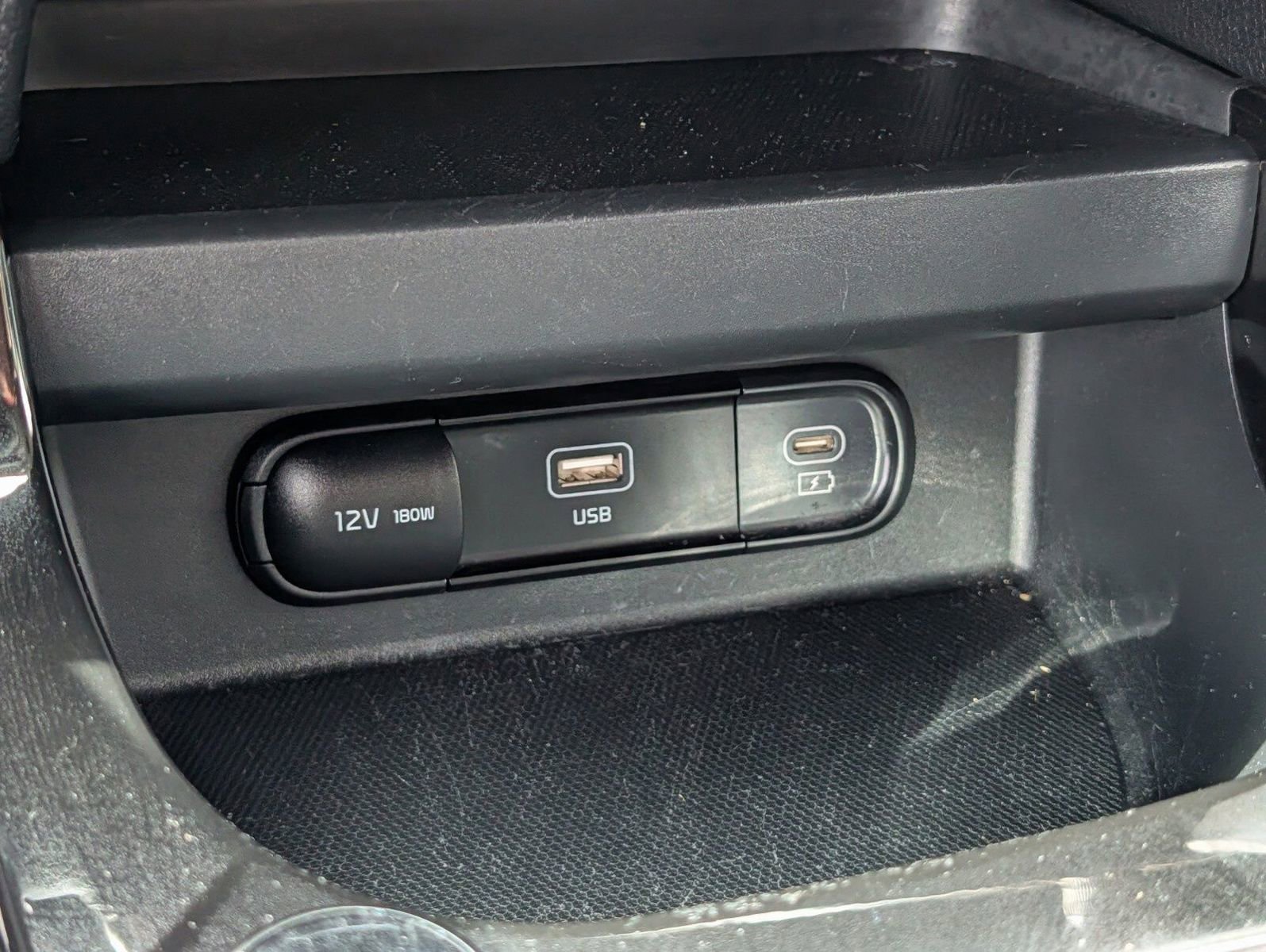 Used 2024 Kia Seltos S AWD/4WD image 9