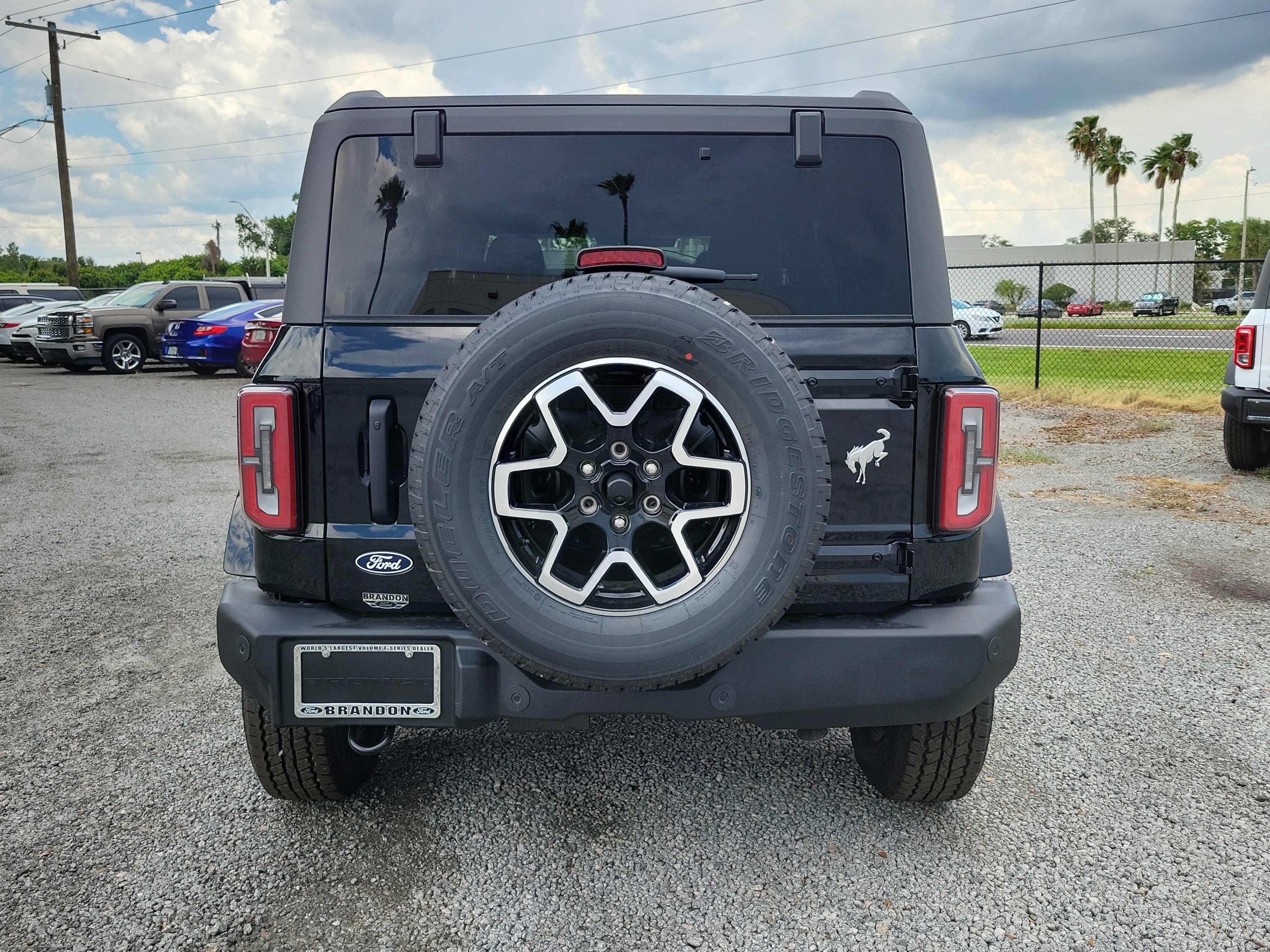 New 2026 Ford Bronco Outer Banks AWD/4WD image 9