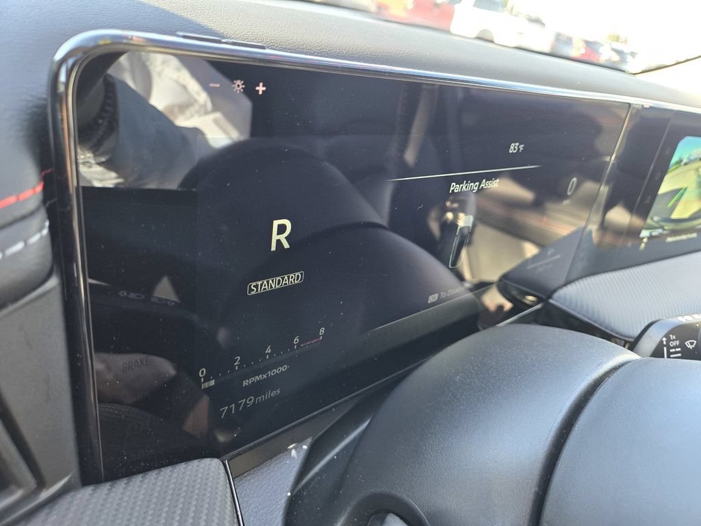 Certified 2025 Nissan Kicks SR FWD image 19