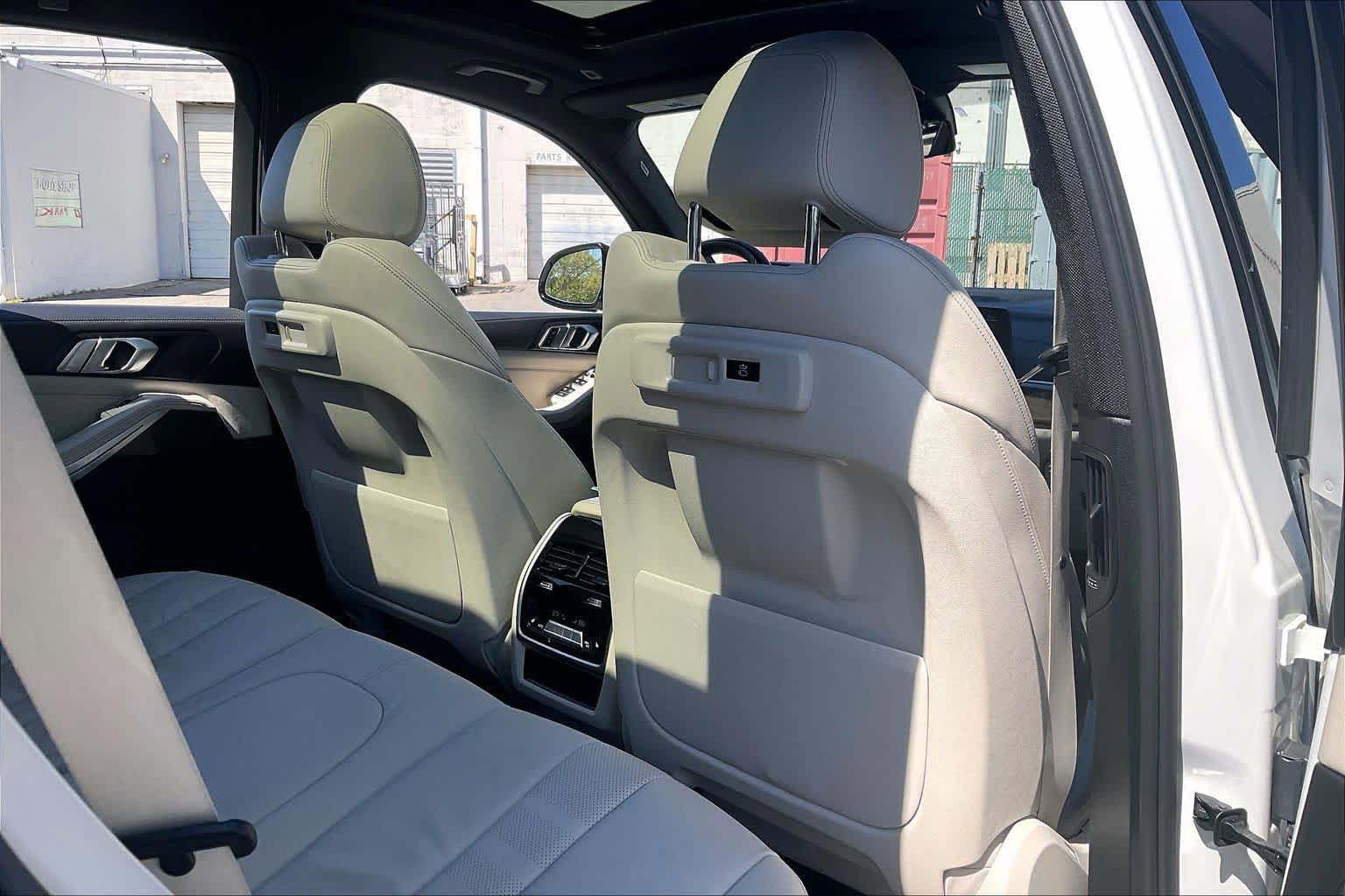 Used 2020 BMW X5 sDrive40i w/ Convenience Package RWD image 20