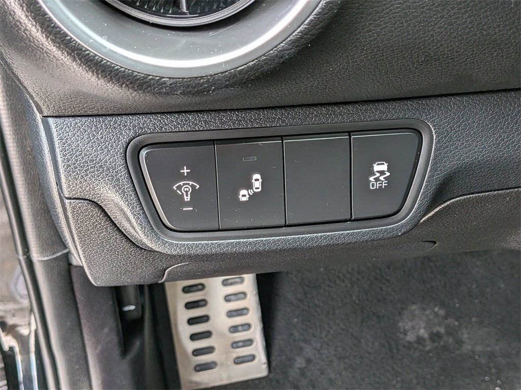 Used 2023 Kia Forte GT-Line image 14