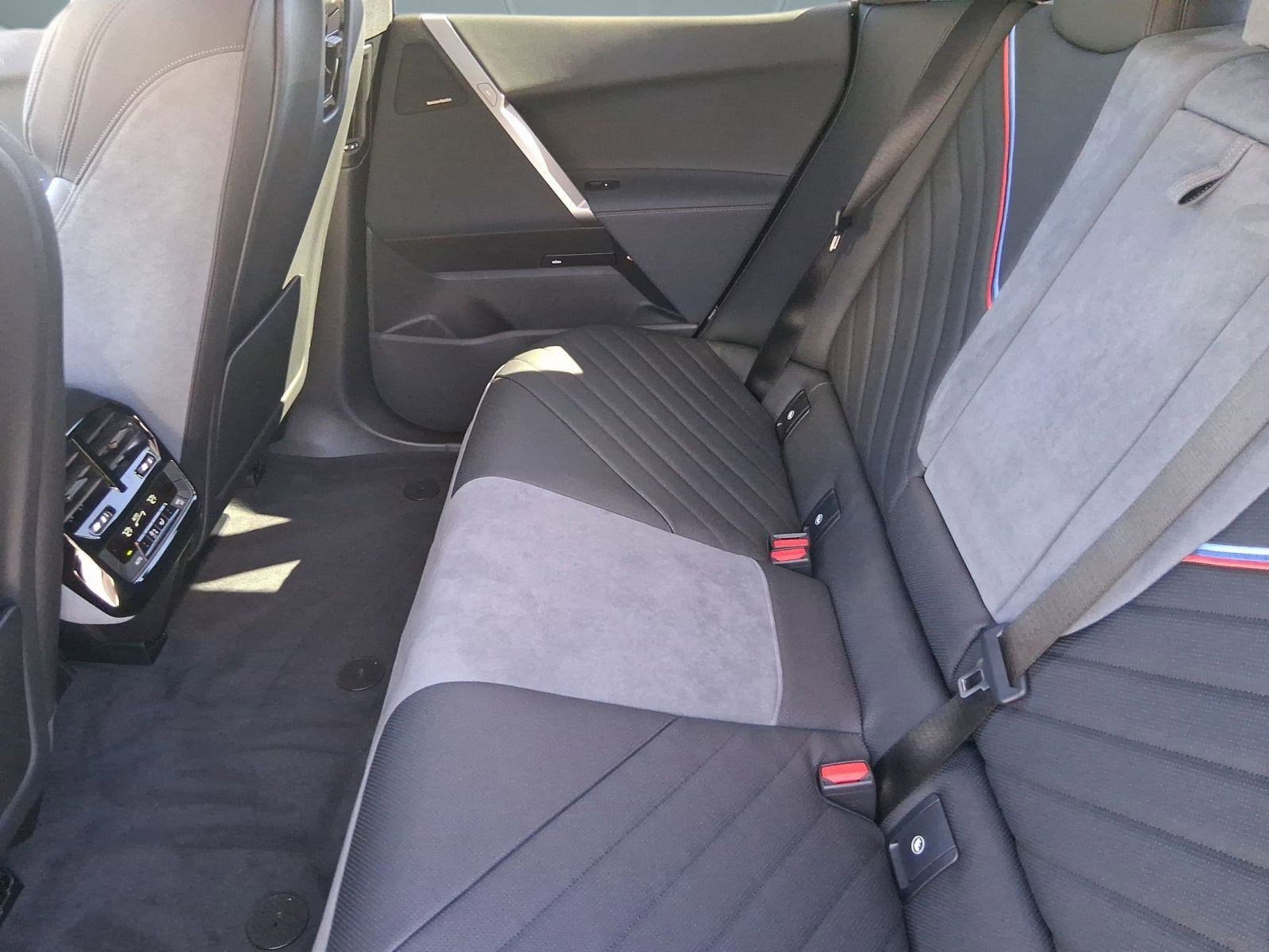 New 2026 BMW iX xDrive60 w/ M Sport Package image 26