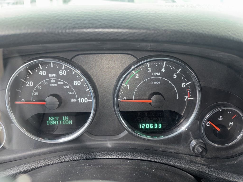 Used 2013 Jeep Wrangler Unlimited Sport image 10