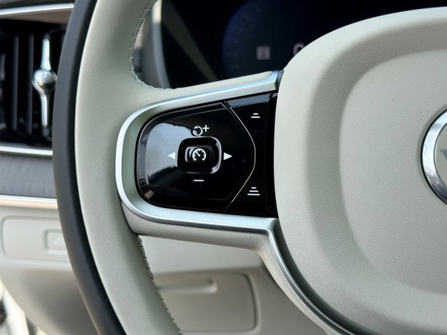 New 2026 Volvo XC90 B6 Ultra image 26