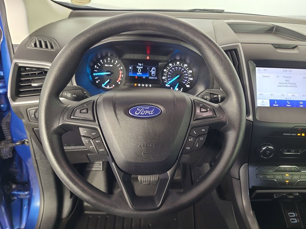 Certified 2020 Ford Edge SE image 12