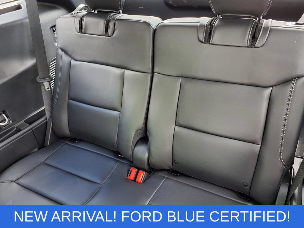 Certified 2023 Ford Explorer XLT w/ Equipment Group 202A AWD/4WD image 8