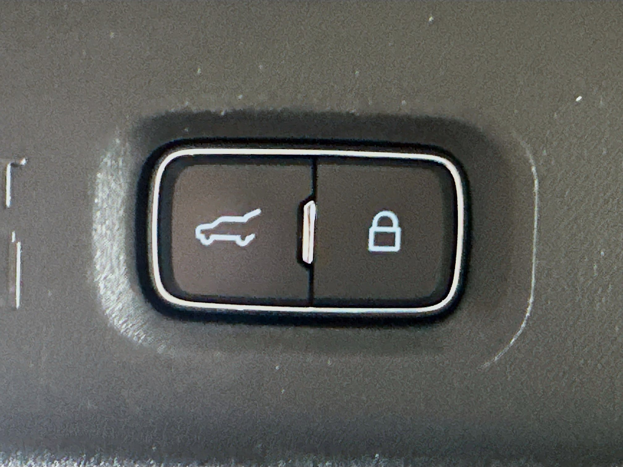 Used 2025 Ford Expedition Platinum image 32