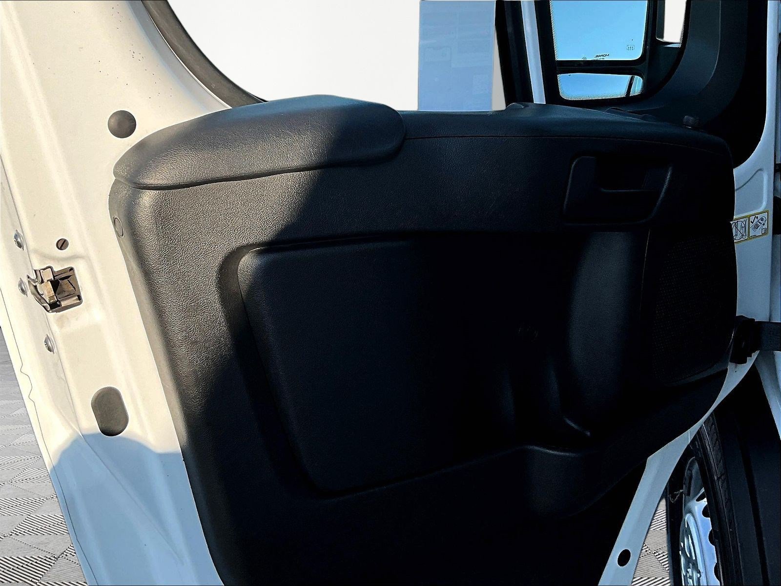 Used 2024 RAM ProMaster 2500 w/ Convenience Group FWD image 19