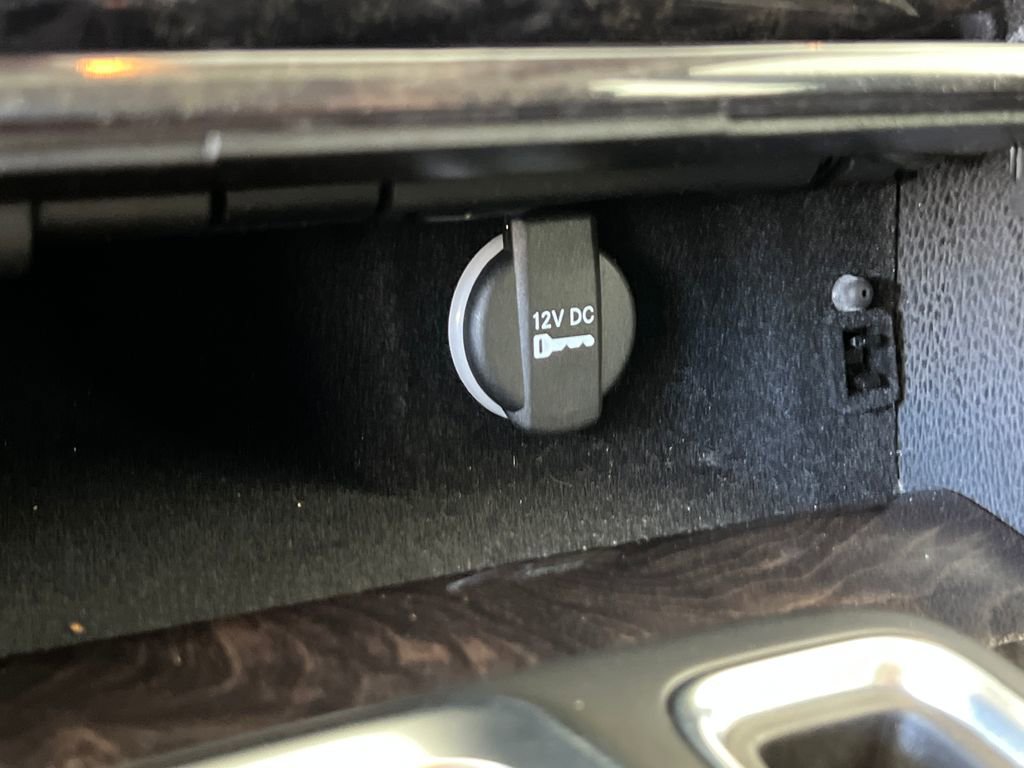 Used 2023 Chrysler 300 Touring L w/ Popular Equipment Group image 38