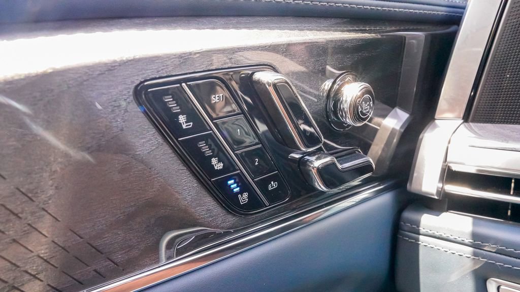 New 2025 Cadillac Escalade IQ Luxury 2 image 30