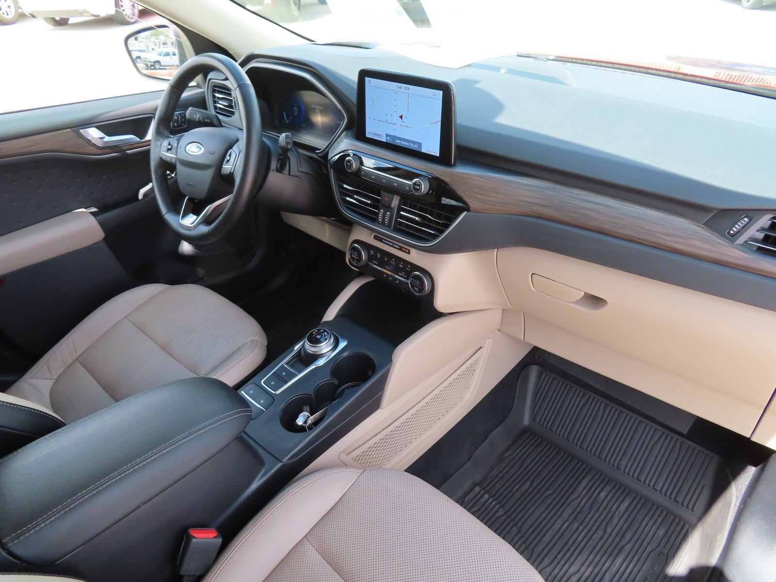 Used 2020 Ford Escape Titanium AWD/4WD image 19