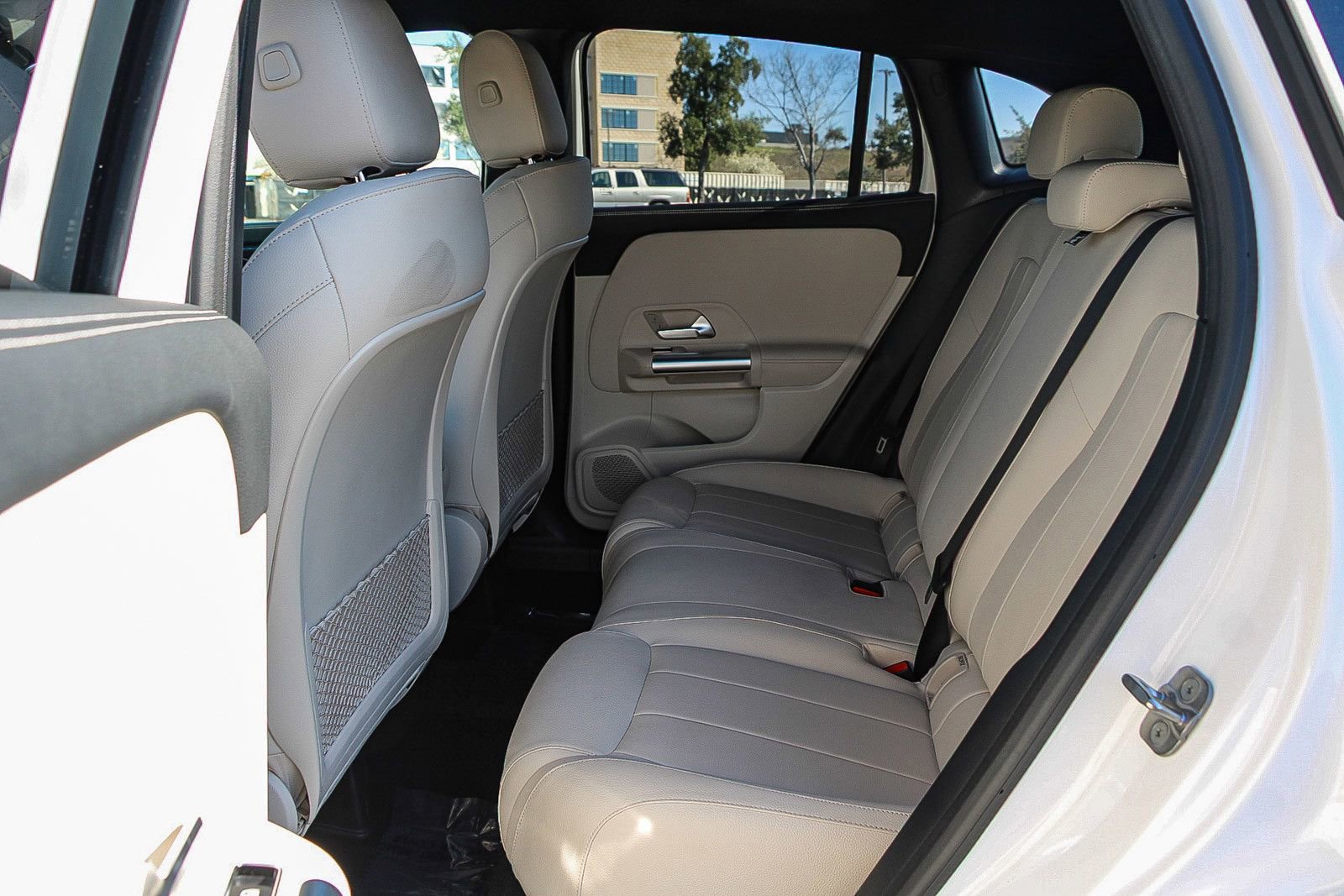 Certified 2025 Mercedes-Benz GLA 250 4MATIC image 19