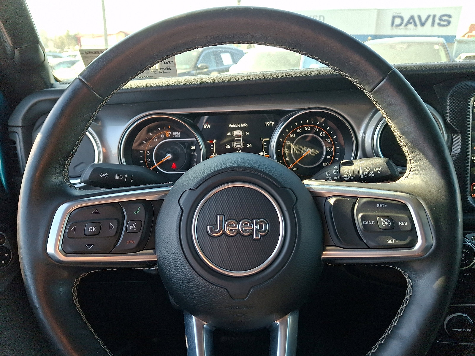 Used 2020 Jeep Wrangler Unlimited Sahara image 19