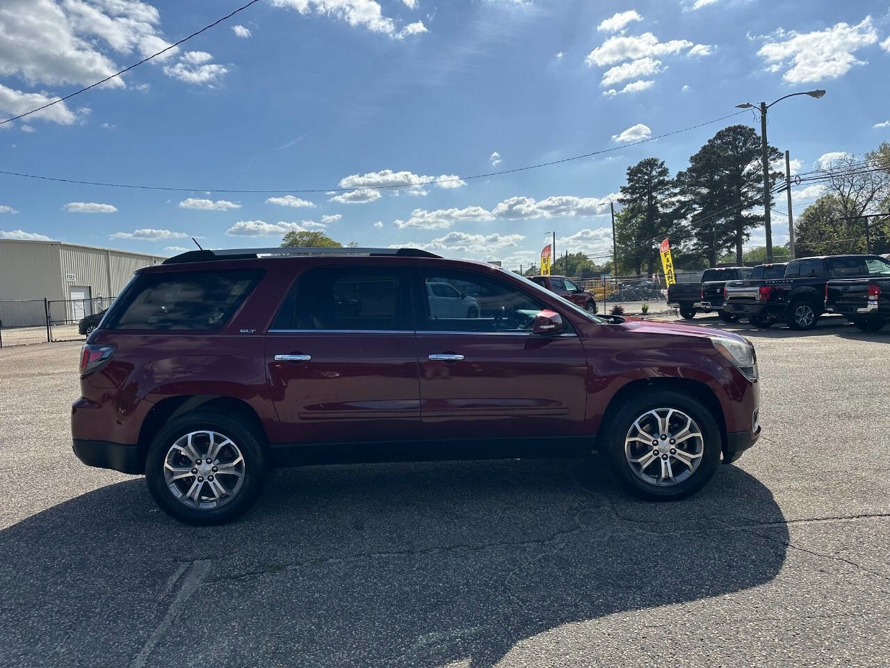 Used 2015 GMC Acadia SLT image 12