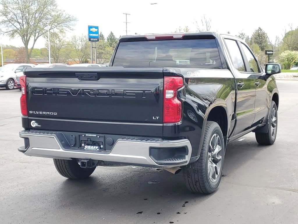 Used 2024 Chevrolet Silverado 1500 LT AWD/4WD image 3