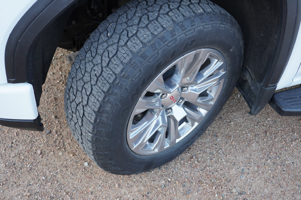 Used 2024 GMC Sierra 1500 Denali AWD/4WD image 13