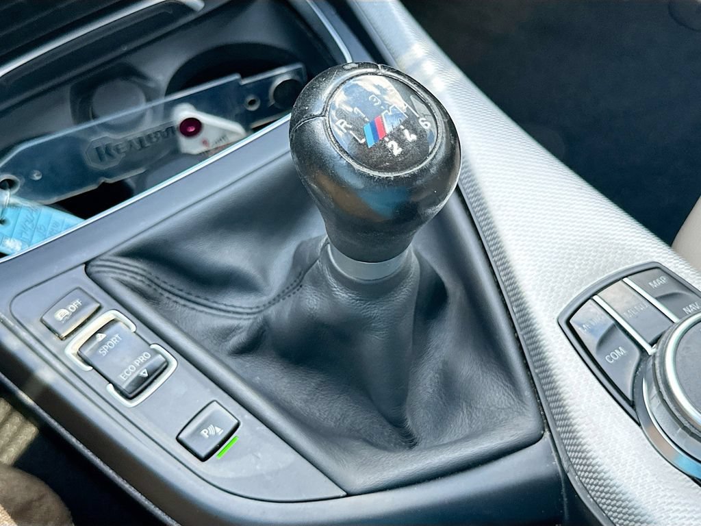 Used 2018 BMW M240i Coupe w/ Premium Package RWD image 17