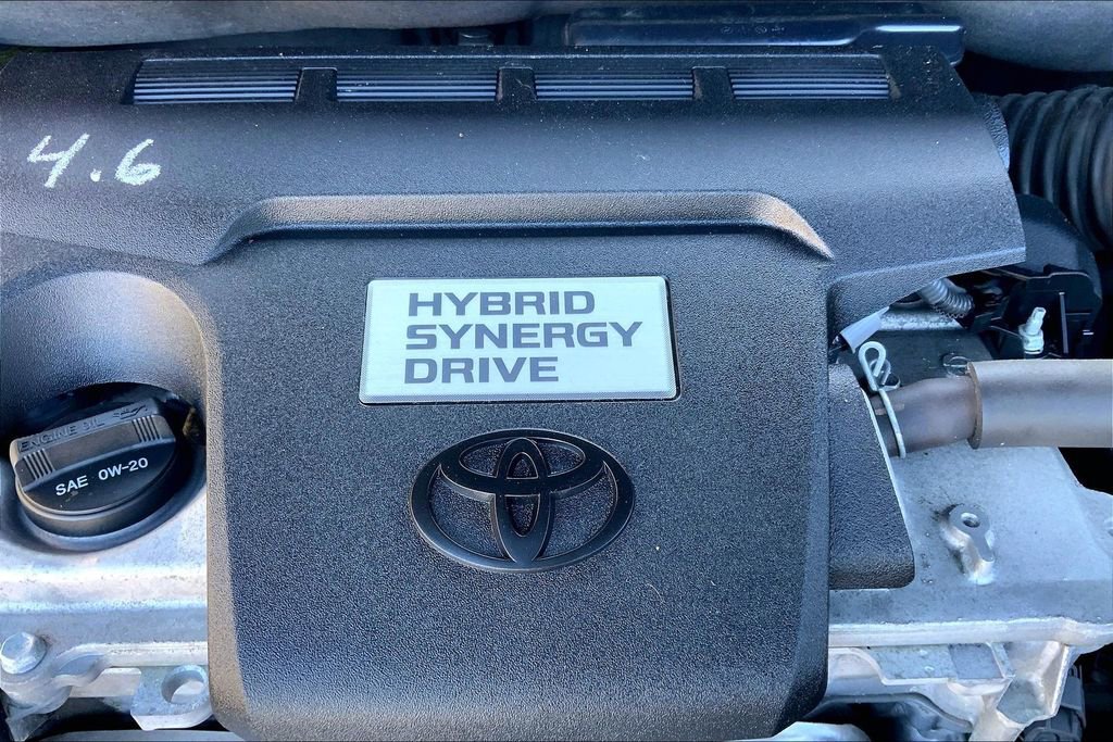 Used 2016 Toyota Avalon Limited image 31