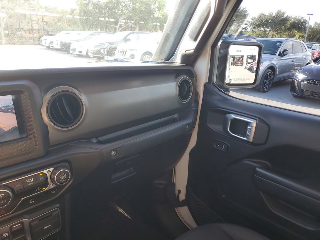 Used 2022 Jeep Gladiator Sport AWD/4WD image 29
