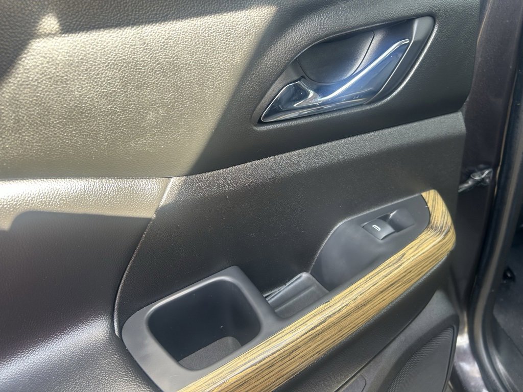 Used 2017 GMC Acadia Denali w/ Technology Package image 26