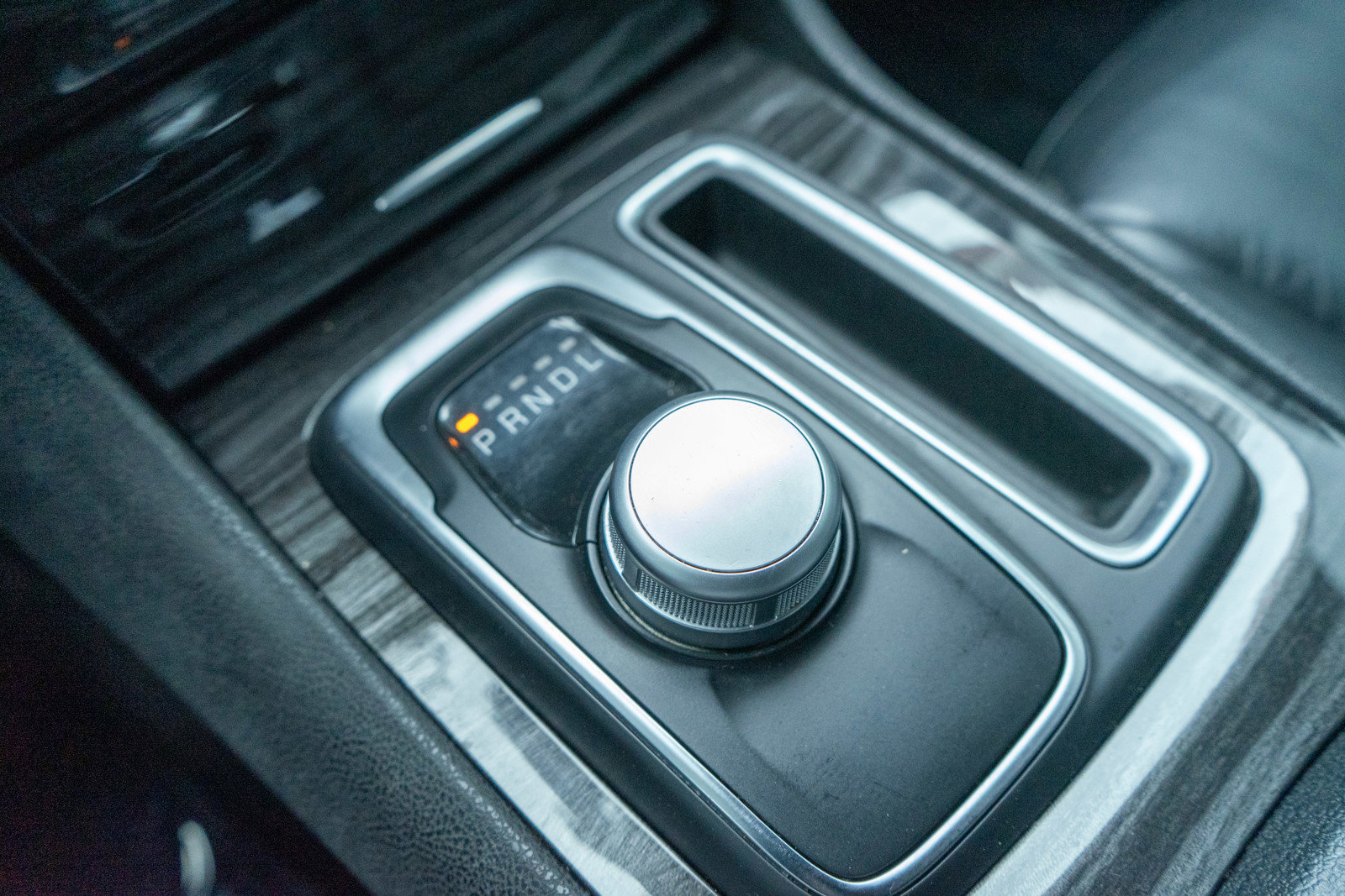 Used 2016 Chrysler 300 Limited image 20