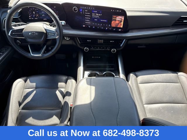 Used 2025 Chevrolet Suburban Z71 image 12