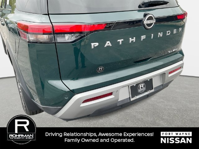 Used 2024 Nissan Pathfinder SL AWD/4WD image 31