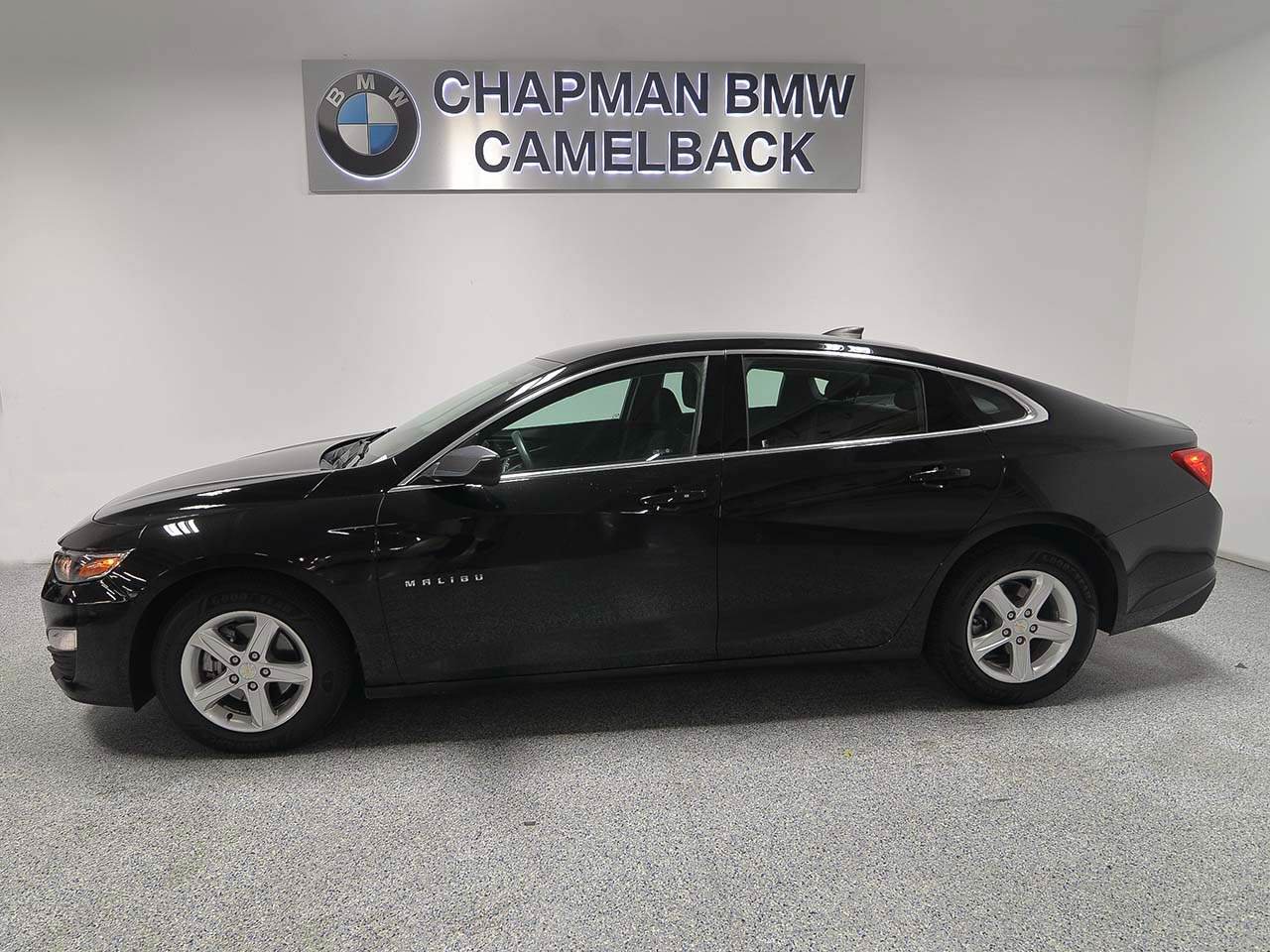 Used 2024 Chevrolet Malibu LS FWD image 3
