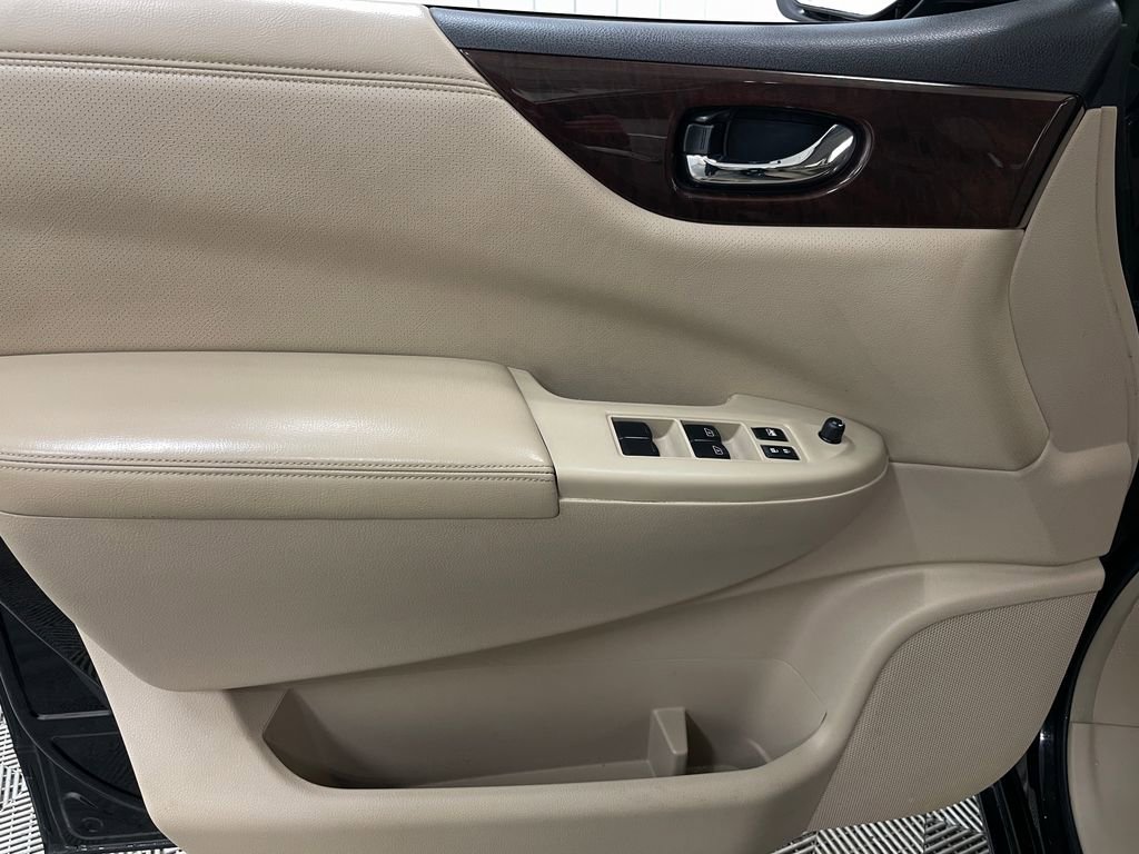 Used 2016 Nissan Quest SV w/ Leather Package image 23