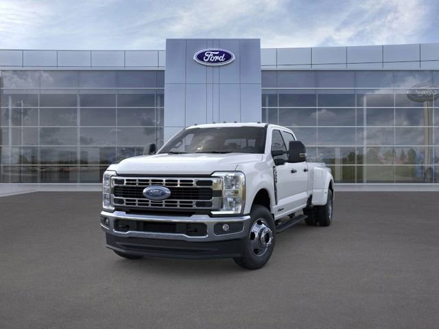New 2026 Ford F350 XLT image 2