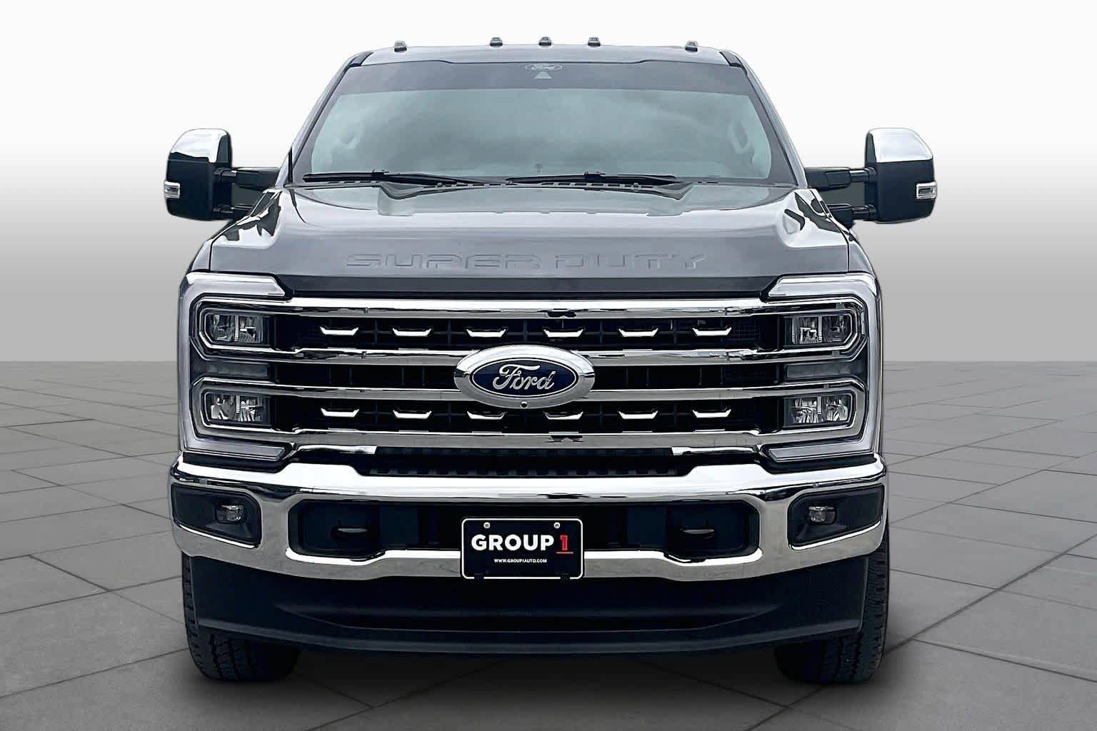 Used 2025 Ford F250 Lariat w/ Chrome Package AWD/4WD image 4