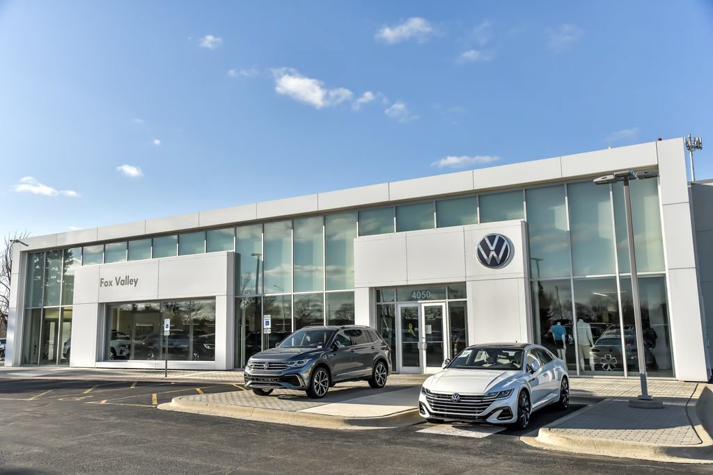Certified 2025 Volkswagen Atlas Cross Sport SEL Premium R-Line AWD/4WD image 26