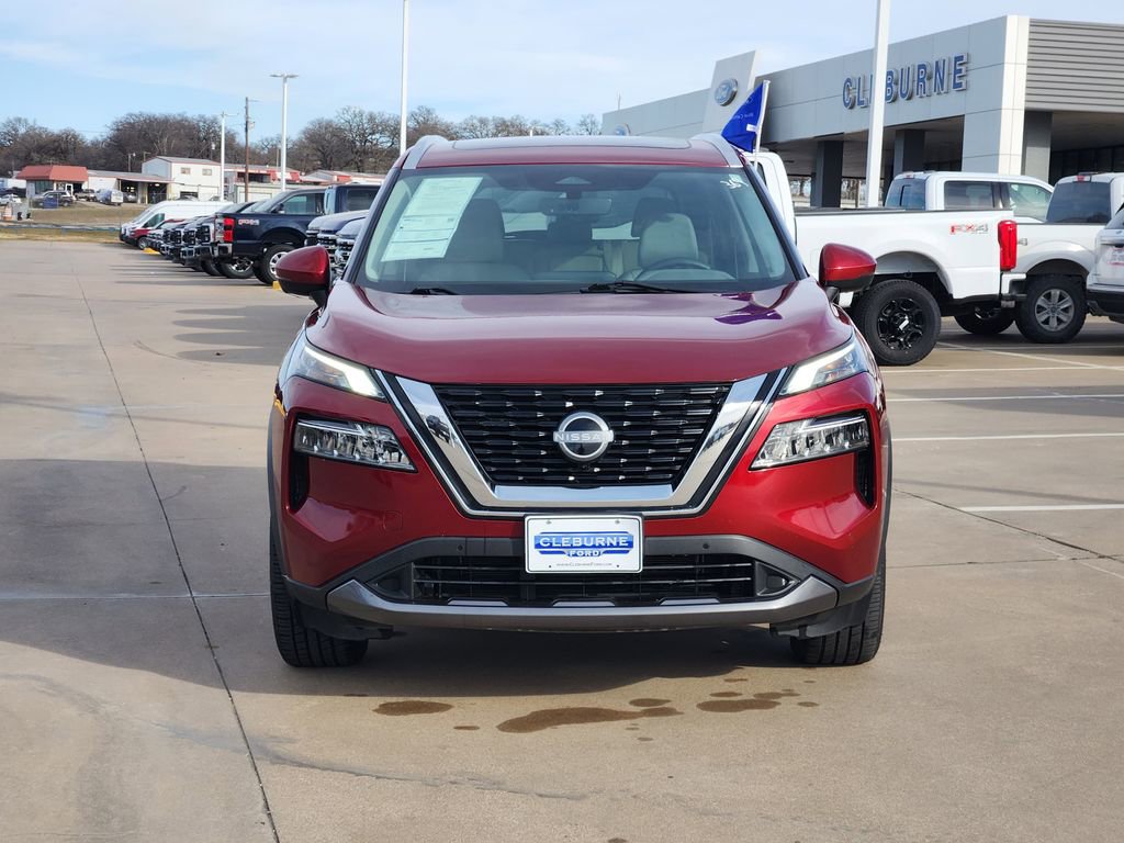 Used 2023 Nissan Rogue SL w/ SL Premium Package image 2