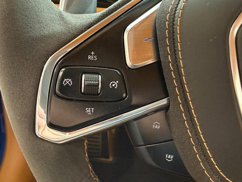 Used 2022 Chevrolet Corvette Stingray Premium Conv w/ Z51 Performance Package image 13