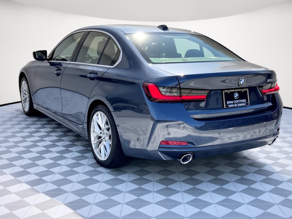 Certified 2026 BMW 330i Sedan RWD image 3