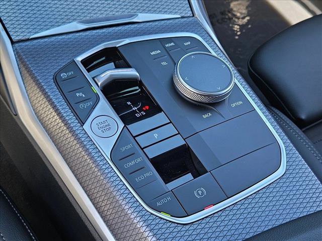 Used 2025 BMW 330i Sedan w/ M Sport Package image 11