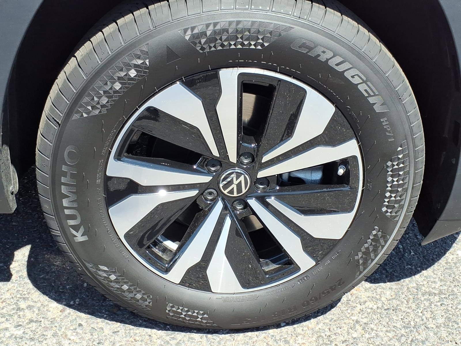 New 2026 Volkswagen Atlas SE image 6