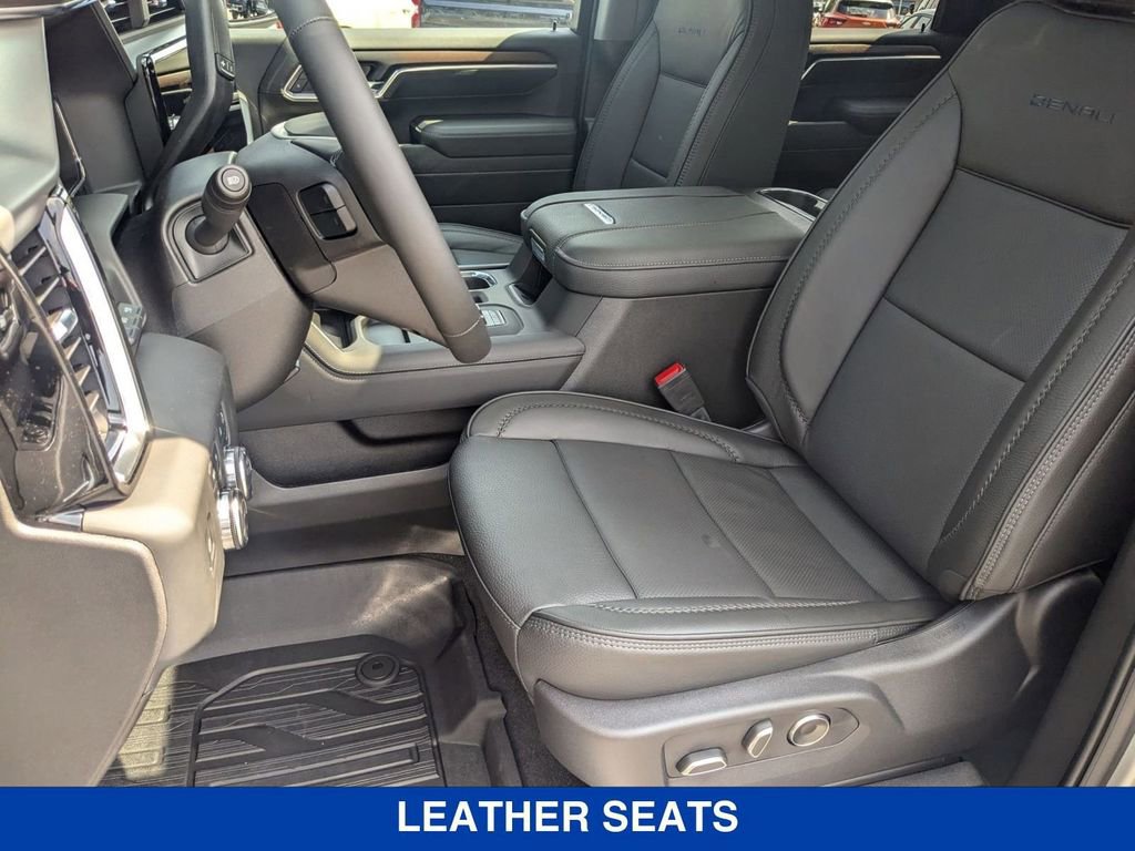 New 2025 GMC Sierra 3500 Denali w/ Denali Reserve Package image 15