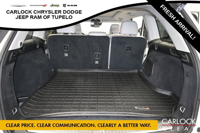 Used 2023 Jeep Grand Cherokee Overland w/ Luxury Tech Group IV AWD/4WD image 30